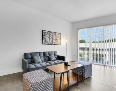 Beautiful 2 Bedroom Apartment