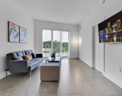 Lovely 2 Bedroom Apartment